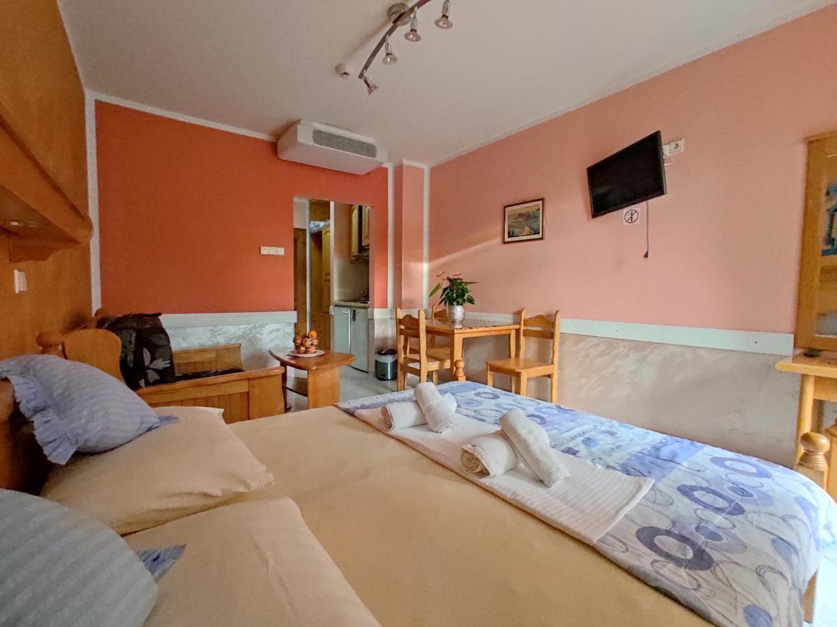 Villa Aleksandra - T Rafailovići Eksteriør billede