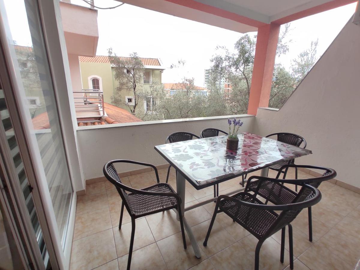 Villa Aleksandra - T Rafailovići Eksteriør billede